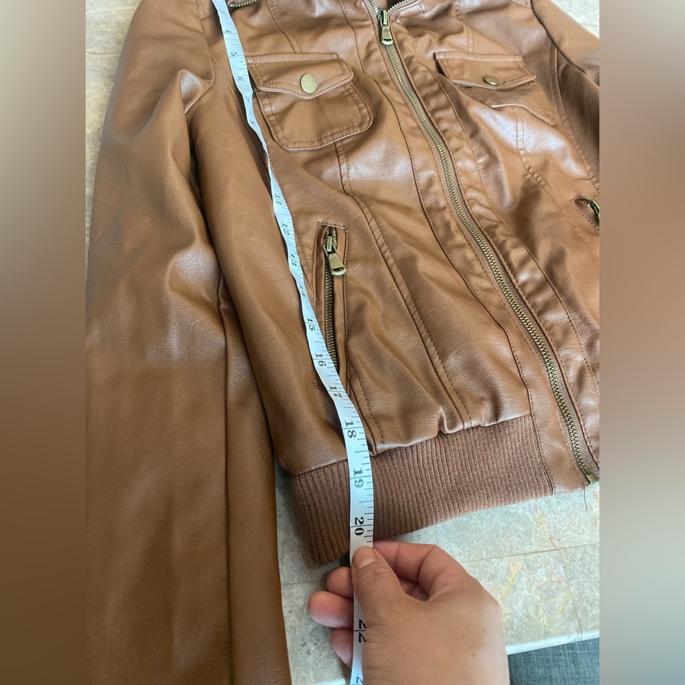 Women's Brown Leather Jacket - Picture 11 of 15